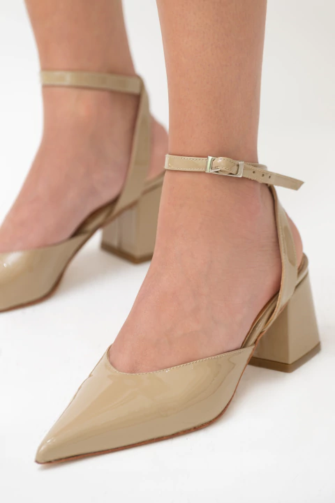STILETTOS JACKIE Nude - comprar online