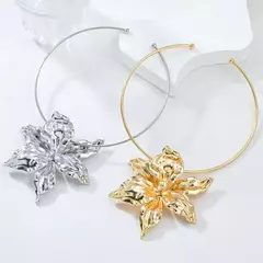 C160111 COLLAR Choker Flor Plata - TINA ALLÓ - MARROQUINERÍA Y CALZADO FEMENINO