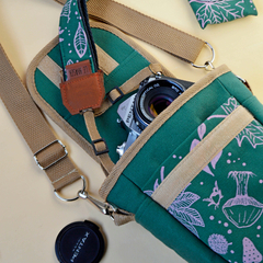 Estuche para Cámaras Estampado Hongos Verde