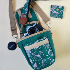 Estuche para Cámaras Estampado Hongos Verde en internet