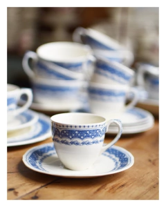 Pocillo de café con plato de loza inglesa Grindley creampetal Martha