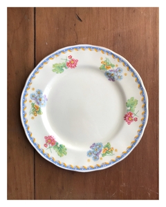 SUPER SALE Plato de postre de loza inglesa Grindley celeste y flores 18 cm