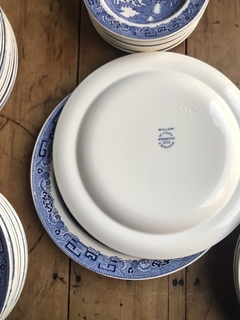 Plato playo de loza inglesa Wedgwood Willow x unidad 24 cm - comprar online