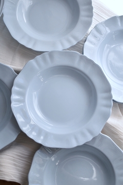 Plato hondo de loza inglesa Meakin Celeste 23 cm