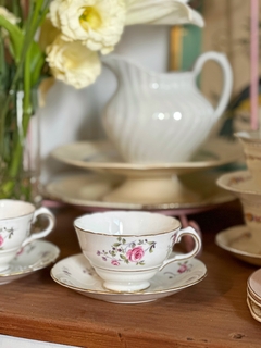 Taza de té con plato de porcelana inglesa Sutherland