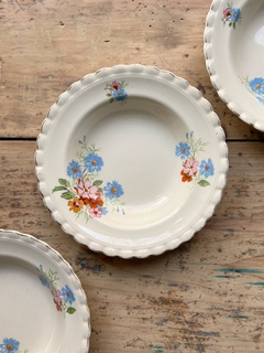 Plato hondo de loza inglesa Meakin 23 cm