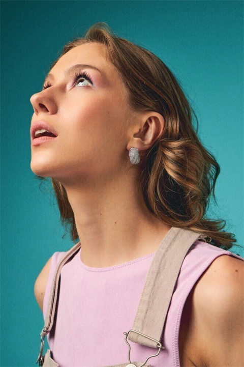 argola zircônias meia lua prateado