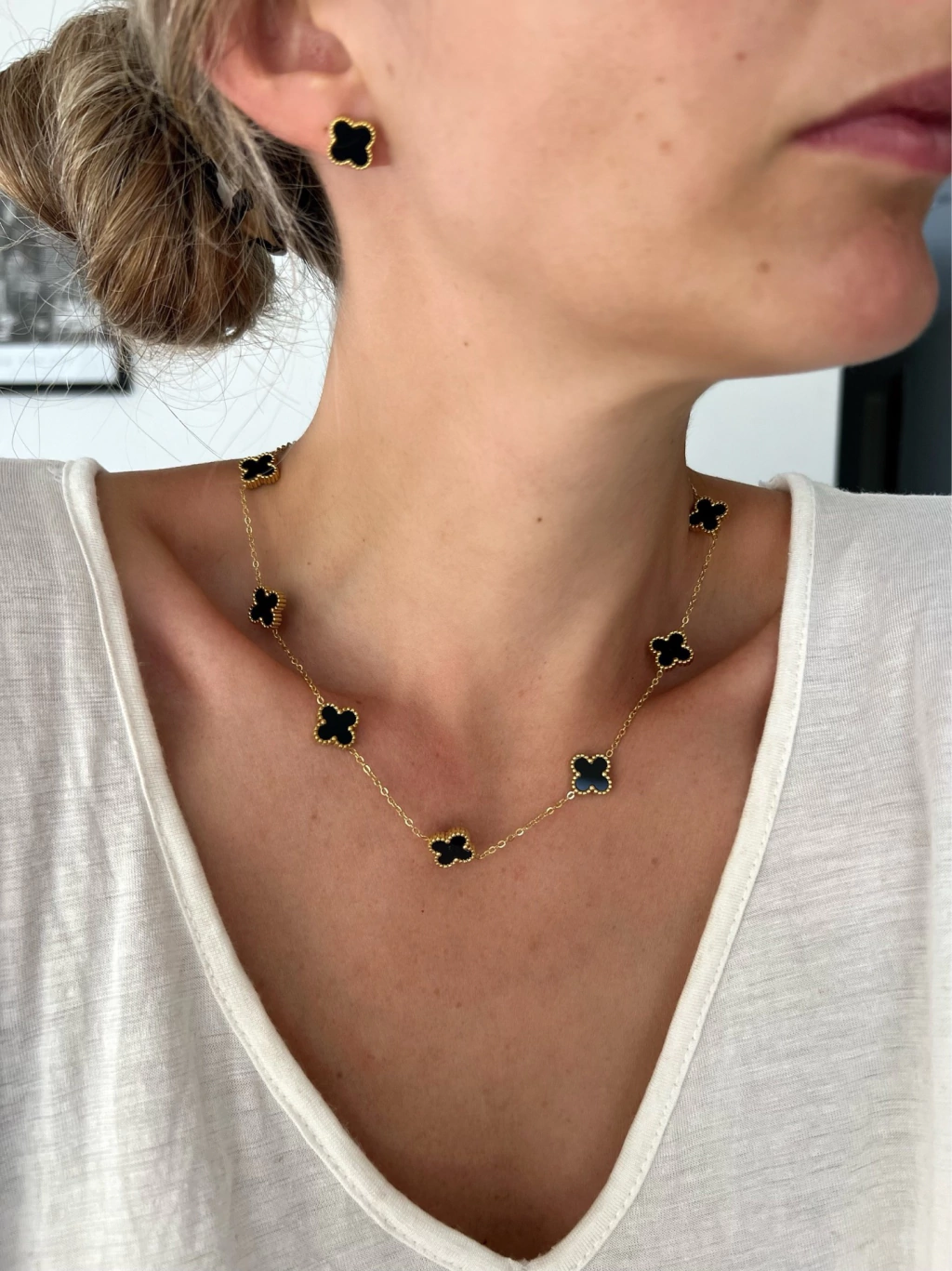 Collar VAN MULTI negro