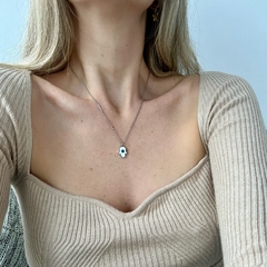 Collar LUCKY SILVER MANITO nacar