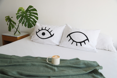 Fundas de Almohada Blanco Eyes Negro en internet