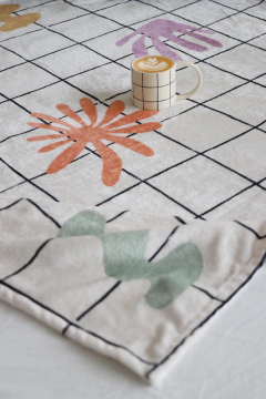 Imagen de Manta Grid + Shapes polar soft