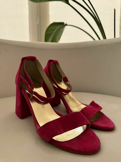 SANDALIA LUPE BAJA FUCSIA