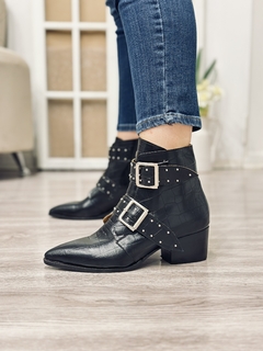 BOTA PETRA CROCCO NEGRO - Pame Sarale Zapatos
