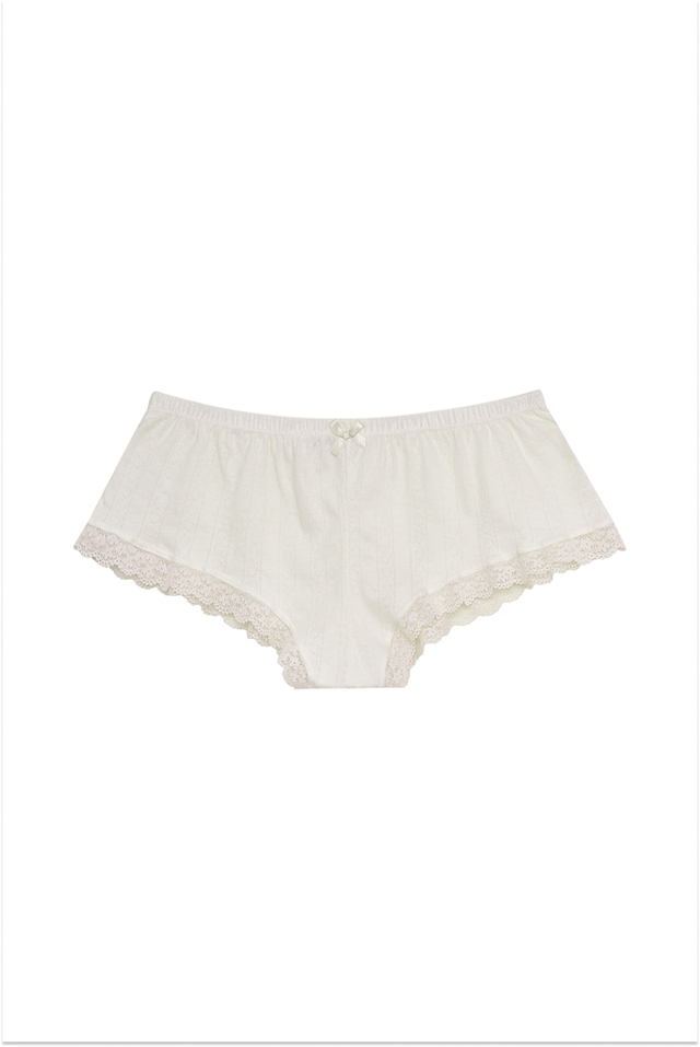 Short White Dalia thumbnail 2