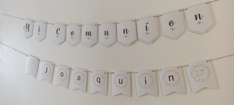 Banderin chico Mi Bautismo / Mi Comunión / Feliz Cumple (12 piezas)