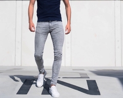 JEAN GRIS CLARO - comprar online