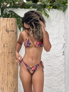 Conjunto Biquíni de amarrar fundo azul marinho folhas mostarda REF 46022