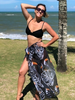 Saída de praia de tule, manga longa, tucano com fundo preto REF 12713 na internet