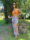 Calça de tule, flores laranjas com fundo azul claro REF 33022