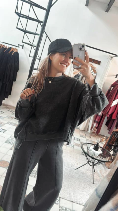 BUZO TAMY en internet