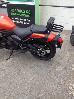 Encosto Traseiro Modelo Esportivo com Bagageiro Soldado na internet