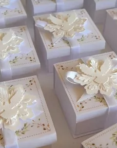 Caixa Espirito Santo com borda e mini tercinho (12 unidades)