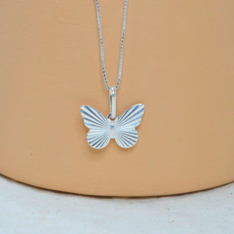 Colar Borboleta Chapada Riscada - Prata 925