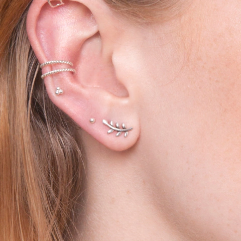 Brinco Ear Cuff Ramo Curvo - 11 mm X 5 mm X 1 mm