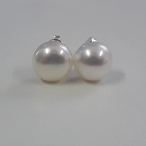 Brinco Perola de Agua Doce - 10 mm X 10 mm