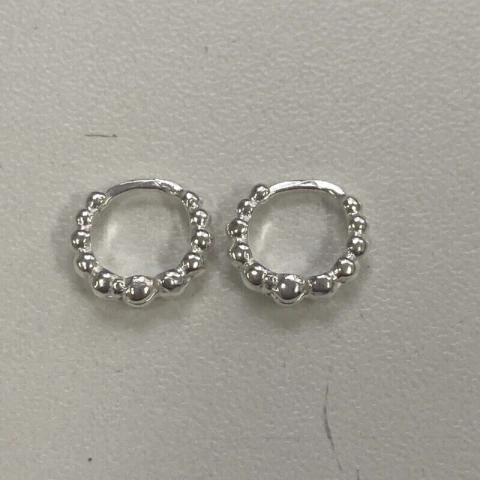 Brinco Argola Click Bolinhas - 9 mm X 2 mm X 10 mm