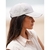 Gorra de verano de color gris con etiqueta "NEO BAG" vista de perfil en una mujer con cabello largo.