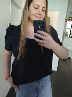 Imagen de Remera ISLANDIA NEGRA