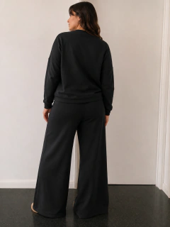 BUZO SPARK NEGRO - Se despacha viernes 28 - comprar online