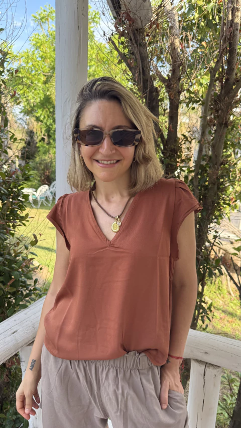 Blusa CARACOL caramelo - comprar online