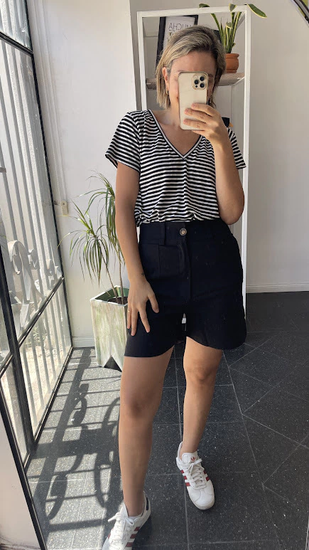 Bermuda LAGO Negra - ultimas talle 1