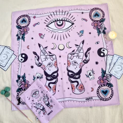 Paño Amuletos + Bolsa - comprar online