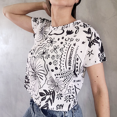 Remera Crop Drawing