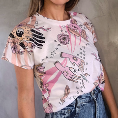 Remera Crop Mano Protectora en internet