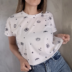 Remera Crop Ojitos Blancos