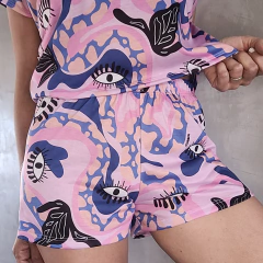 Short Pink Eyes