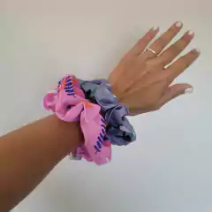 SCRUNCHIE MANO PROTECTORA - comprar online