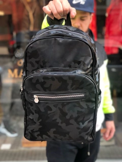 MOCHILA ESCOCIA LISA CAMUFLADO NEGRO - ⚽DEPRIMERABOLSOS⚽