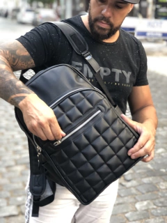 MOCHILA ESCOCIA NEGRA en internet