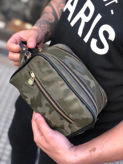 NECESER TRIPLE LISO CAMUFLADO VERDE en internet