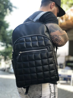 MOCHILA ESCOCIA NEGRA - comprar online