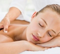 Masaje Relajante 45 min (espalda + cervicales + cuero cabelludo) -
