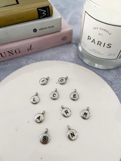 PULSERAS INICIALES X 12 - comprar online