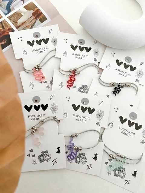 3 SETS DE PULSERAS SNAKES