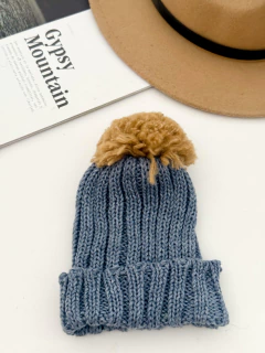 GORRO POMPON COLOR - PAW Accesorios