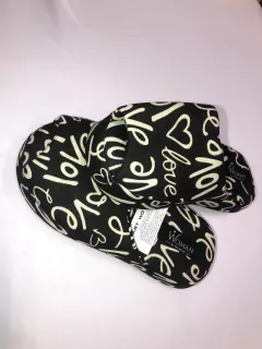 Pantuflas abiertas estampadas. "WOMAN" ART - 35010 en internet